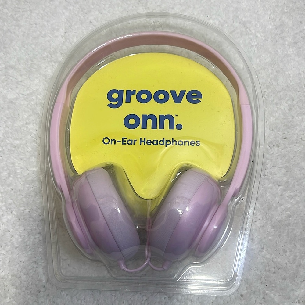 Groove Onn Pink Headphones